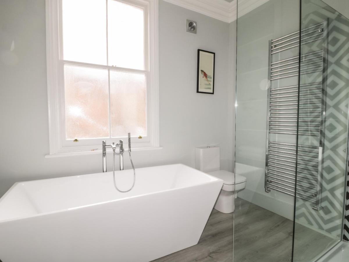 39 West Street Villa Скарбъро Екстериор снимка